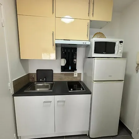 Beau Hippodrome Apartment *